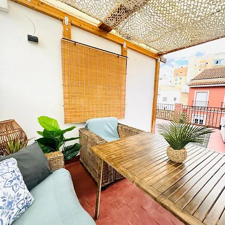 شقة With Private Rooftop And Cinema *